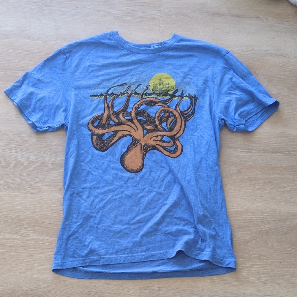 Blue Medium Graphic T Shirt Curbside Clothing With Octopus